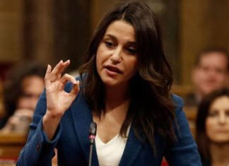 Inés Arrimadas busca un acercamiento con Sánchez