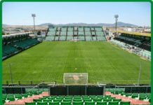 El Club de Fútbol La Nucía vuelve de Extremadura con medio partido ganado en Copa del Rey tras la suspensión por el temporal