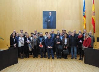 «El autobombo de los mediocres en Benidorm». Por José Antonio Corachán