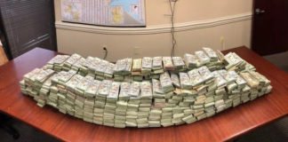 La policía americana encuentra 3.000.000 de dólares en un camión cargado con paletillas de cerdo