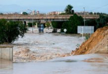 La Generalitat Valenciana presume de repartir limosnas a los pueblos afectados por la gota fría de septiembre