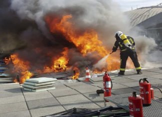 El aeropuerto de Alicante reiniciará los vuelos a las 14 horas