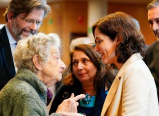 Díaz Ayuso anuncia que los alumnos de Madrid ampliarán sus estudios sobre la historia del pueblo judío