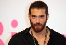 ¿Quién es el actor Can Yaman que ha revolucionado el mundo de las series turcas?