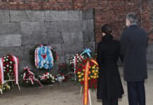 Los Reyes de España visitan Auschwitz en el LXXV aniversario de su liberación