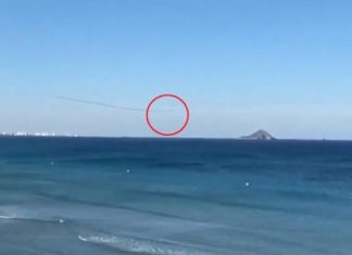 Un avión C-101 del Ejército del Aire se estrella frente a La Manga del Mar Menor