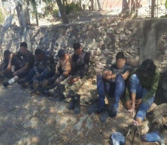 México da un duro golpe al narcotráfico al detener a doce «capos» del Cártel de Jalisco que se hacían pasar por autodefensas