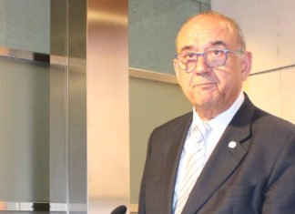 La proposición de ley orgánica para la regulación de la eutanasia, propuesta por el PSOE, se convertirá este martes en la primera medida de la recién estrenada legislatura en ser tramitada en el Congreso