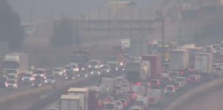Un accidente en la AP-7 corta un carril y provoca seis kilómetros de retenciones en Barcelona