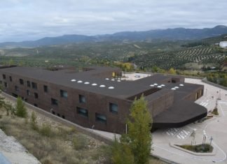 Andalucía inaugura un Hospital de Alta Resolución en Cazorla
