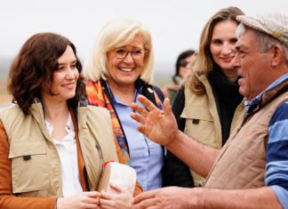 Díaz Ayuso presenta un Plan en Madrid con una inversión de 100.000.000 de euros para apoyar la agricultura de su región