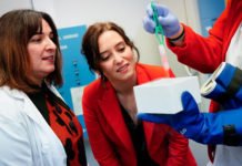 Díaz Ayuso anuncia un programa para facilitar a niñas y jóvenes de Madrid ser madres tras padecer cáncer