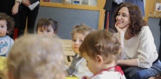 Díaz Ayuso anuncia más financiación en las escuelas infantiles públicas de Madrid