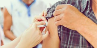 Madrid quiere vacunar contra la meningitis a todos los jóvenes de 16 y 17 años de su Comunidad