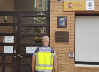 La Policía Nacional detiene a cinco personas que formaban parte de un entramado criminal dedicado a hurtar en supermercados