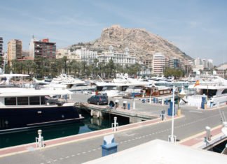 El TSJ condena al Puerto de Alicante a pagar una multa de 40.000 euros por la contaminación de los graneles