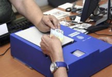 La Dirección General de la Policía ha suspendido la expedición de documentos y la cita previa salvo por motivos de urgencia debidamente justificados