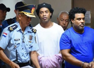 Prisión preventiva para Ronaldinho Gáucho en Paraguay por «riesgo de fuga»