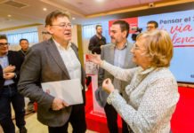 Ximo Puig recibe una querella «por imprudencia temeraria» por no suspender las mascletás pese al coronavirus en las Fallas 2020