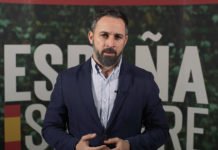 Santiago Abascal confía en los españoles ante la pandemia de coronavirus y apela a la dimisión de dos ministros del Gobierno de España