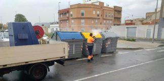 Alicante refuerza la desinfección en todos los barrios de la ciudad