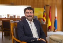 El alcalde de Alicante espera «poder celebrar las Hogueras» porque sería la salvación económica de la ciudad