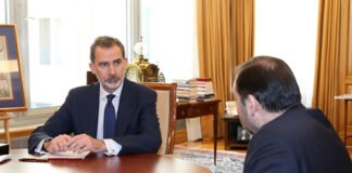 El Rey de España ha despachado hoy con el Ministro de Transporte y Movilidad en La Zarzuela