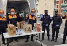 Alicante reparte hoy en su transporte público 52.000 mascarillas de mano de Policía Local y Protección Civil