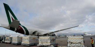 Madrid sigue cumpliendo su compromiso de dotar a hospitales y personal sanitario del material necesario para lograr vencer al coronavirus