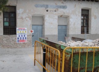 Un nuevo vodevil del gobierno PSOE-Podemos prohíbe in extremis que se retomen las reformas de albañilería en toda España