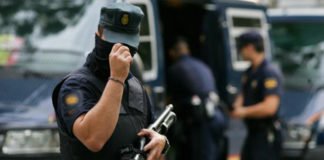 La Policía Nacional detiene a una persona fugada de la justicia inglesa por explotación sexual a menores