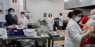 Comunidad de Madrid y Orden de Malta repartirán 3.500 menús diarios gratis a residentes en viviendas sociales durante el confinamiento por coronavirus