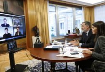 Los Reyes de España mantienen videoconferencias con los referentes nacionales e internacionales españoles en el mundo