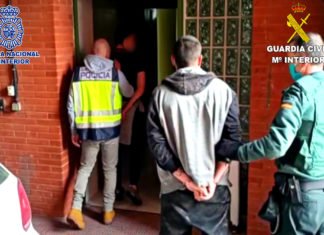 La Policía Nacional y la Guardia Civil detienen a tres atracadores que asaltaron una gasolinera, una farmacia y un bar a punta de pistola