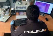La Policía Nacional detiene a una persona por tratar de eludir un control policial con documentación falsa