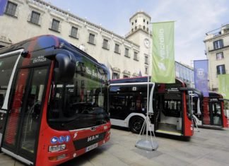 Albacete se interesa por la flota de autobuses eléctricos de la ciudad de Alicante