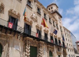 Alicante saca a concurso el servicio de «Ayuda a domicilio» por un montante de 7.800.000 euros