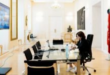 Díaz Ayuso pide la vuelta a clase de los alumnos de Madrid al menos quince días antes de finalizar el curso