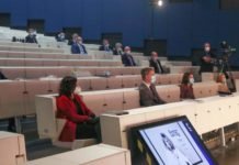 Díaz Ayuso asiste a la presentación del Informe COTEC 2020 presidida por Sus Majestades los Reyes de España