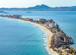 Murcia ofrece al Ministerio de Medio Ambiente la firma de un nuevo protocolo de colaboración para coordinar la recuperación del Mar Menor