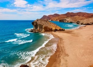 El Gobierno de Andalucía pone en marcha el Plan de Playas Seguras dotado con 34.500.000 de euros