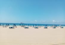 «Las playas de Benidorm bien merecen un tirón de orejas». Por J. A. Corachán