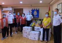 La Policía Nacional entrega a Cruz Roja más de una tonelada de alimentos recogidos entre los agentes durante el confinamiento