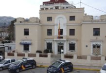 La Policía Nacional ha detenido en Denia a una persona infraganti cuando intentaba robar en una vivienda