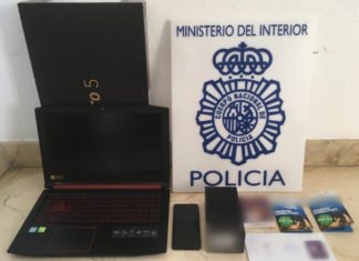 La Policía Nacional detiene en Dénia a una mujer por realizar estafas a través de internet