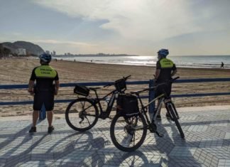 Alicante ultima la preparación de 31 bomberos y 106 policías locales nuevos