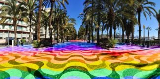 El Ayuntamiento de Alicante recibe el programa de actos a celebrar durante la semana del orgullo gay de manos del colectivo LGTBI