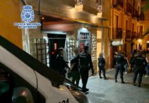 Detenidos por la Policía Nacional los autores de los robos de móviles cometidos en el Casco Histórico de Alicante