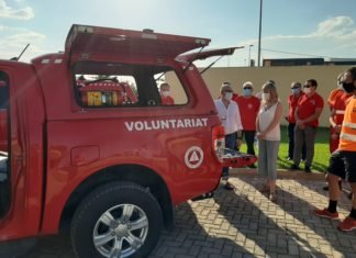 Emergencias entrega nuevos vehículos para voluntarios acreditados en la extinción de incendios en la Comunidad Valenciana