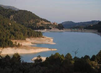 Los embalses de la Marina Baixa afrontan el verano en estado crítico